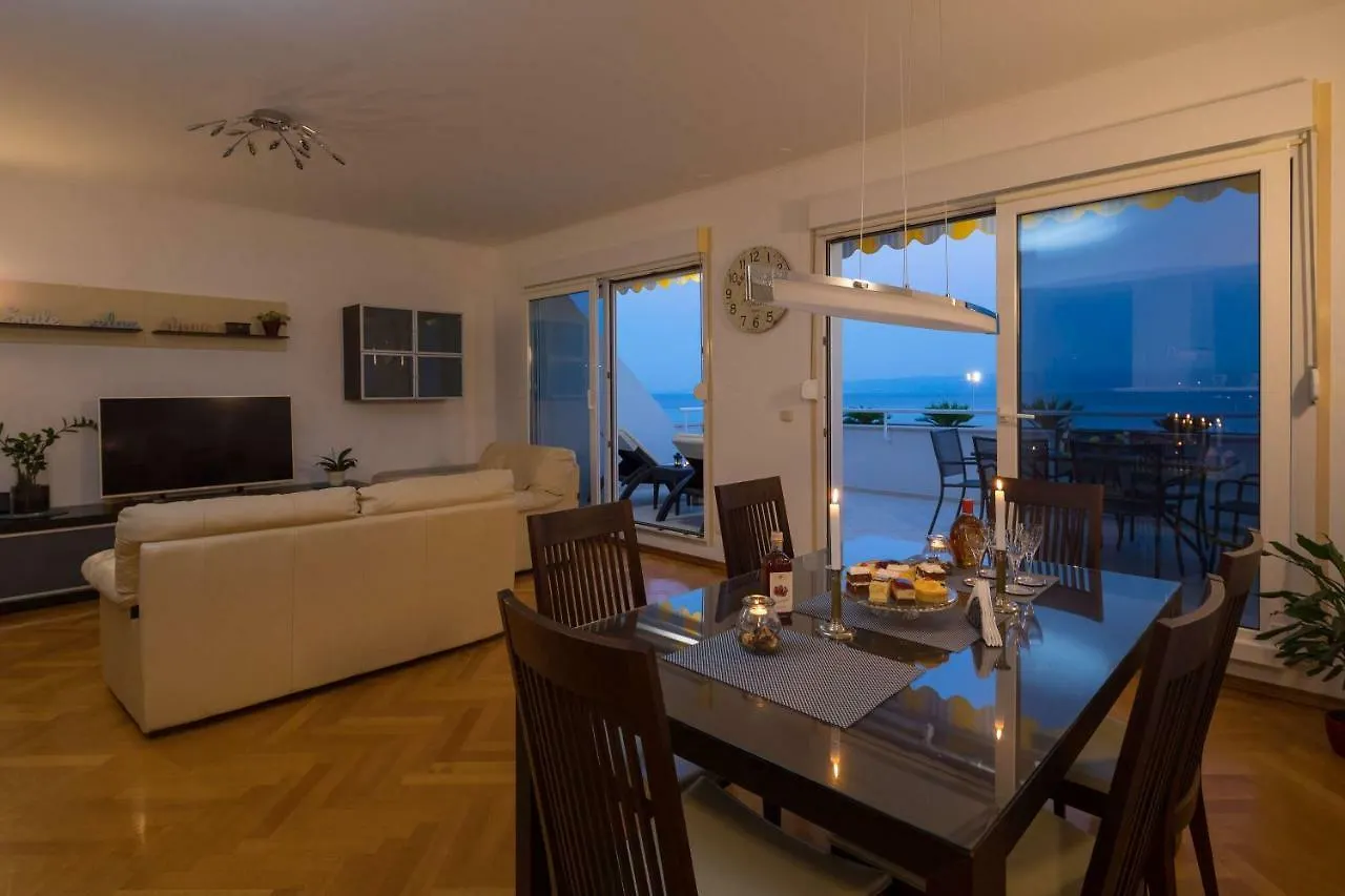 Luxury Seaside Apartment Amphora Split