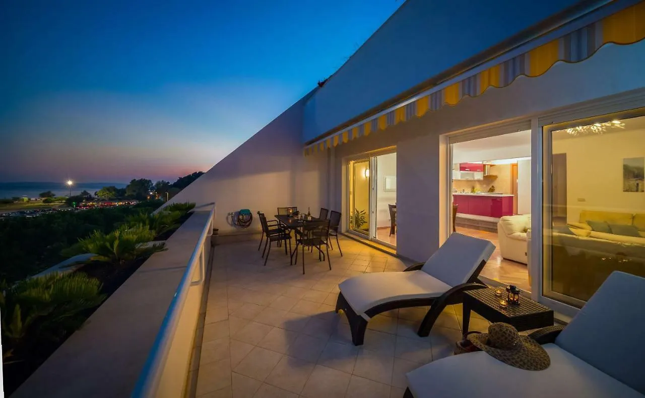 Luxury Seaside Apartment Amphora Split